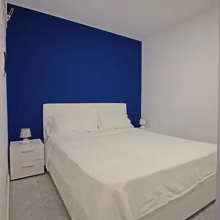 Candeloro By Wonderful Italy تْشيفالو